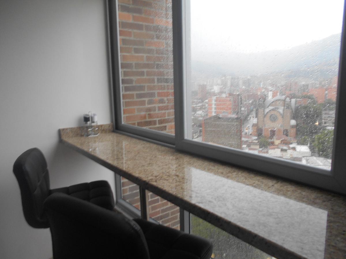 Apartasuites Av Medellín Dış mekan fotoğraf