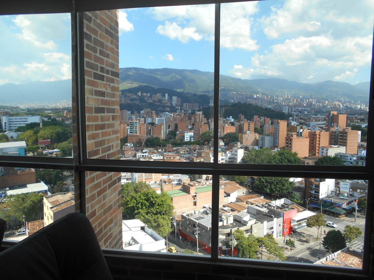 Apartasuites Av Medellín Dış mekan fotoğraf