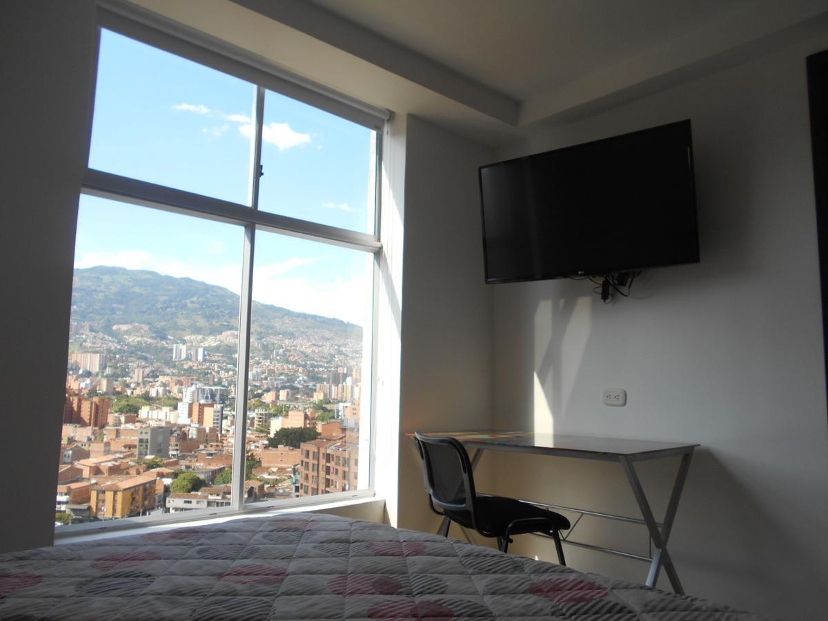 Apartasuites Av Medellín Dış mekan fotoğraf